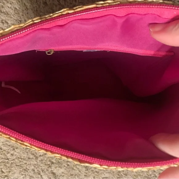 NWT Cruise Club pink/tan striped summer straw crossbody with corded/beaded strap - Picture 8 of 10